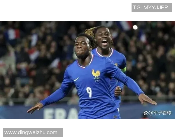 新西兰现役足球明星聚焦：展现绿茵场上激情与荣耀的顶尖球员